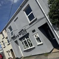 Eden and Wilde salon exterior
